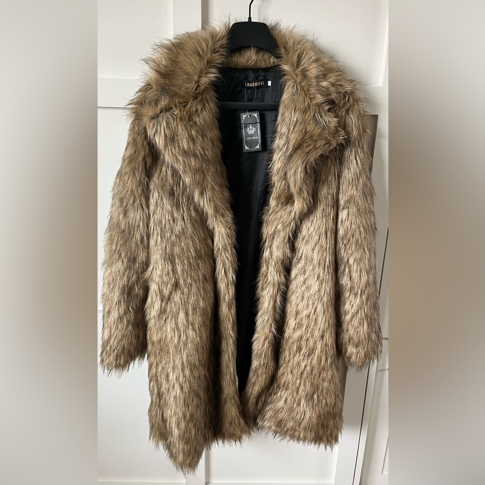 Lanshifei Faux Fur Coat XL